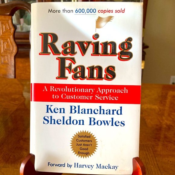 Raving Fans by Ken Blanchard & Sheldon Bowles - Picture 1 of 3